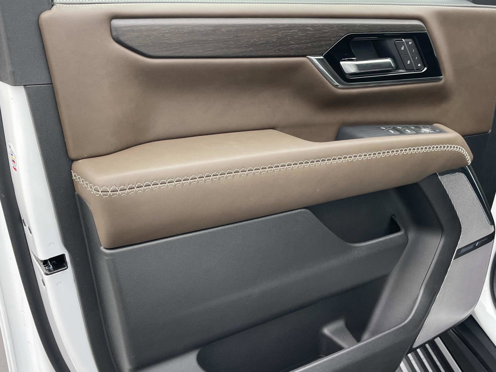 New 2026 GMC Yukon XL Denali Ultimate image 18