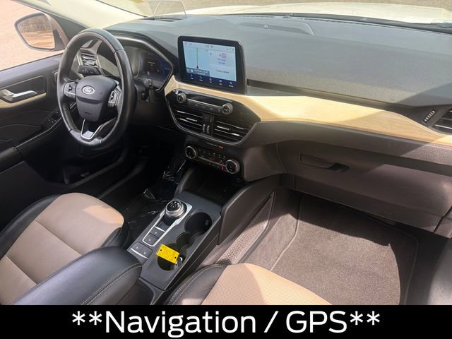 Certified 2022 Ford Escape Titanium w/ Titanium Elite Package AWD/4WD image 15