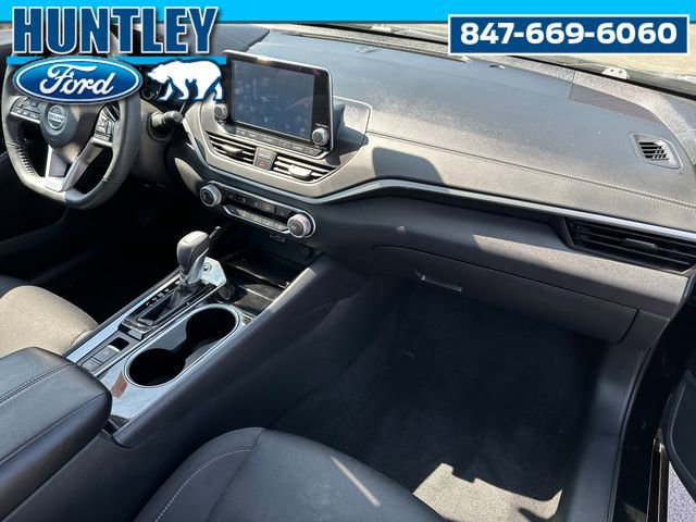 Used 2022 Nissan Altima 2.5 SV w/ SV Premium Package image 10