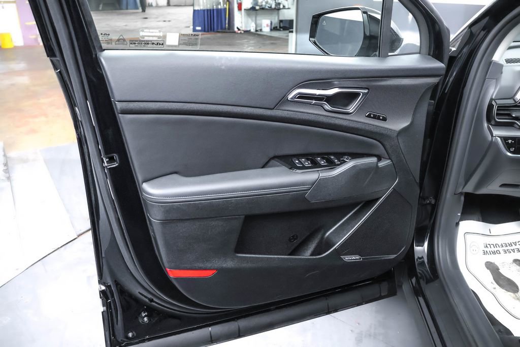 Used 2023 Kia Sportage SX image 28