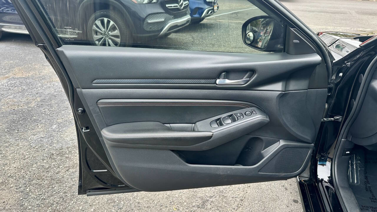 Used 2020 Nissan Altima 2.5 SR image 12