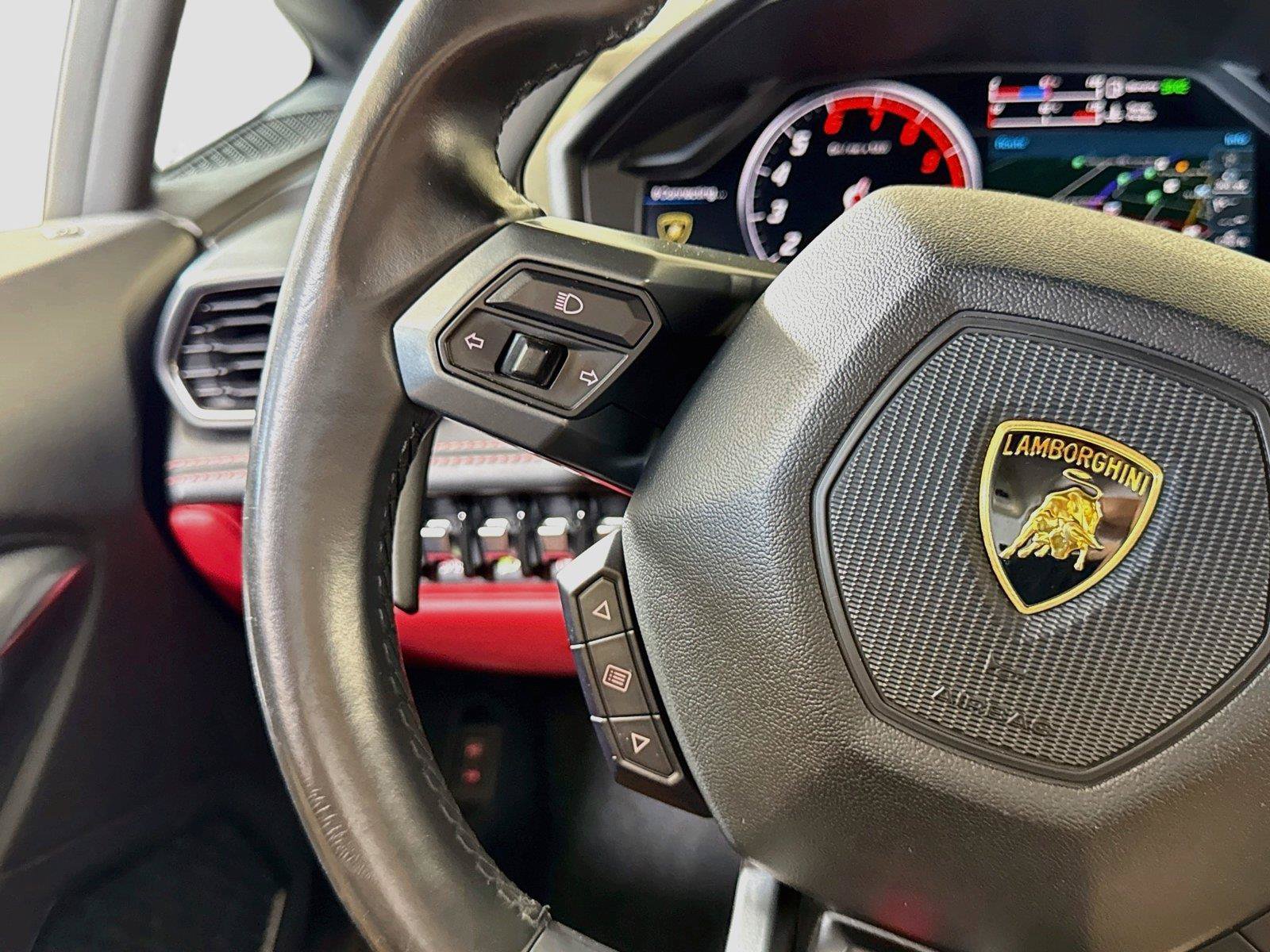 Used 2017 Lamborghini Huracan LP 580-2 RWD image 22