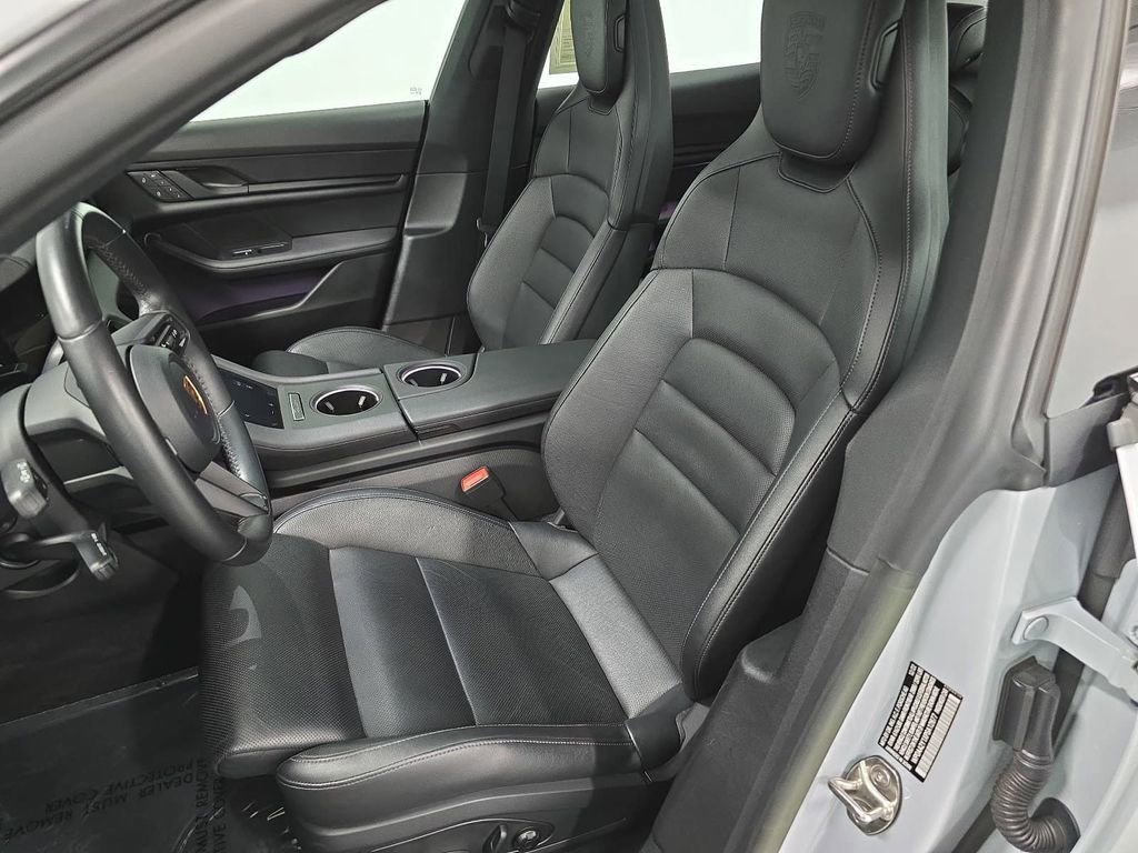 Certified 2023 Porsche Taycan w/ Premium Package RWD image 5
