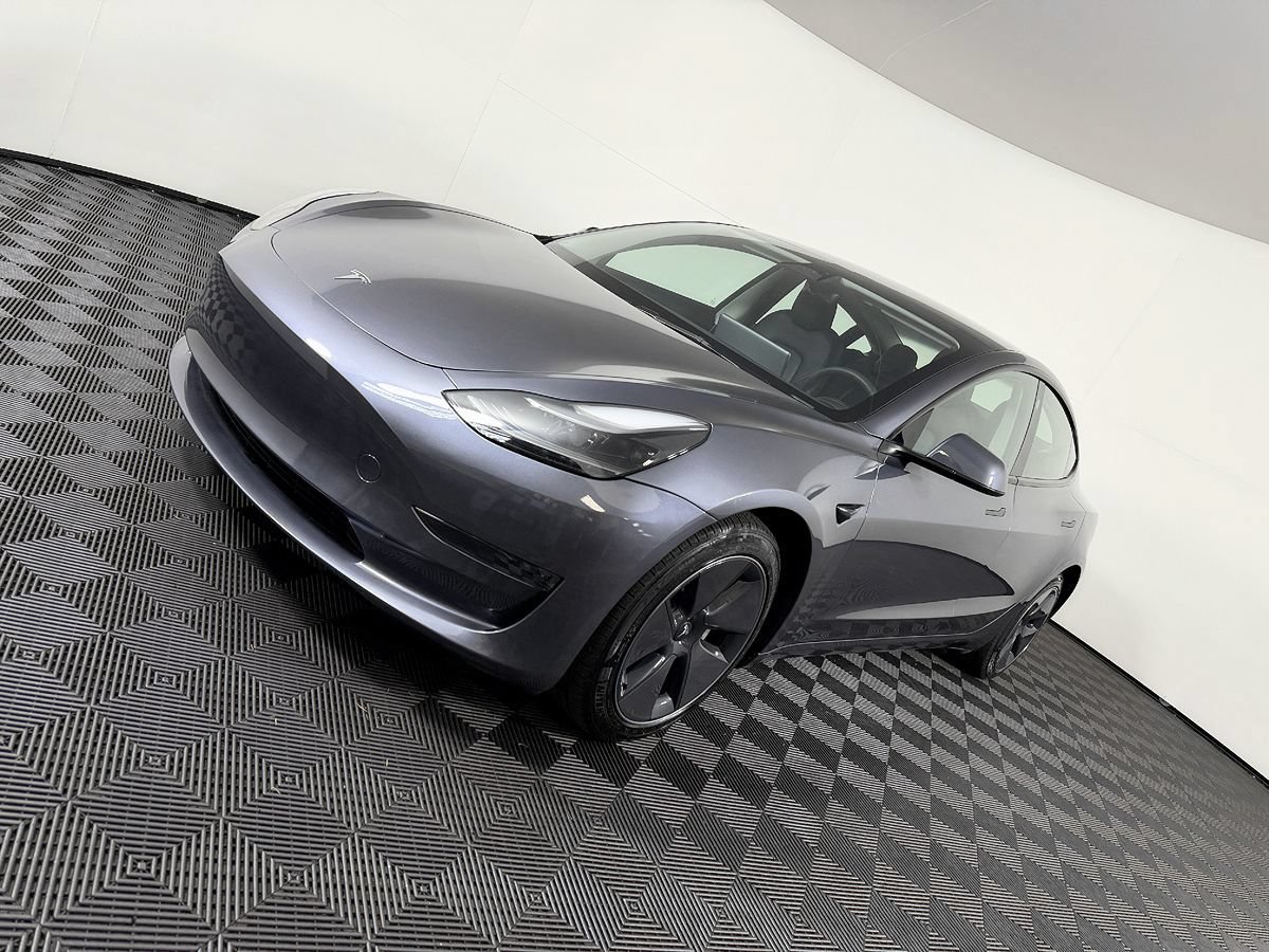 Used 2023 Tesla Model 3 Standard Range RWD image 17