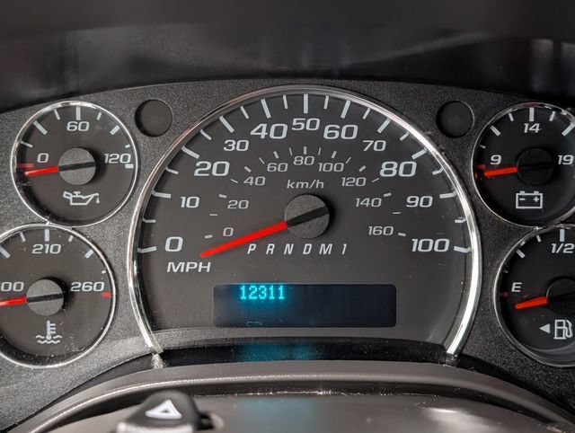 Certified 2025 Chevrolet Express 2500 w/ Driver Convenience Package RWD image 14