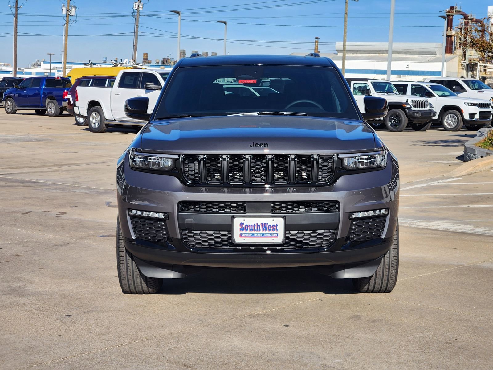New 2025 Jeep Grand Cherokee L Limited w/ Trailer Tow Package image 6