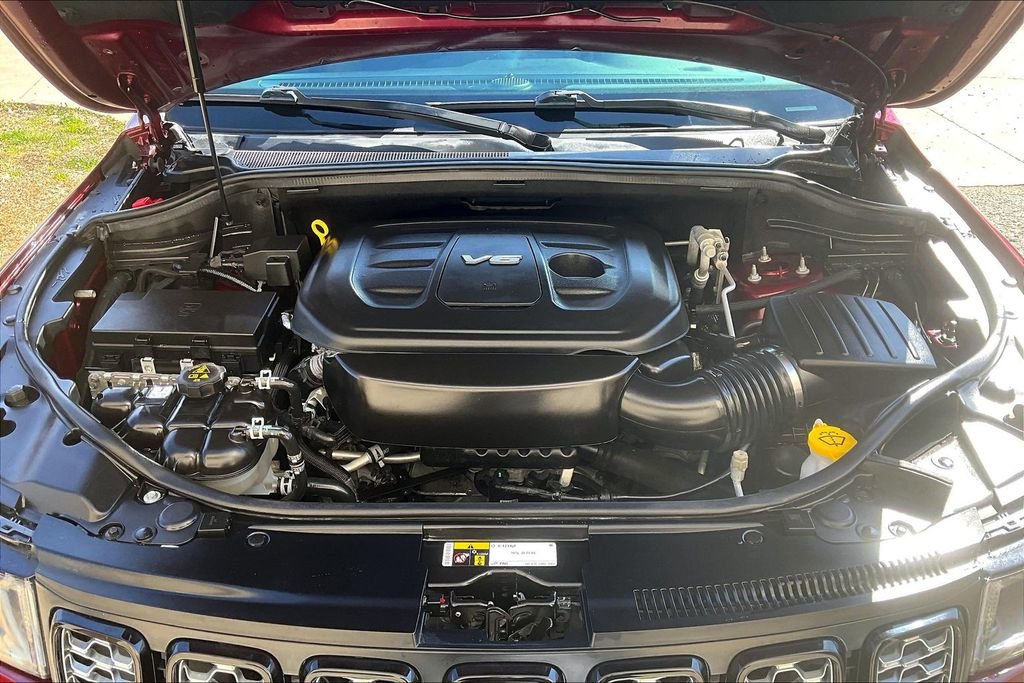 Used 2017 Jeep Grand Cherokee Altitude image 10