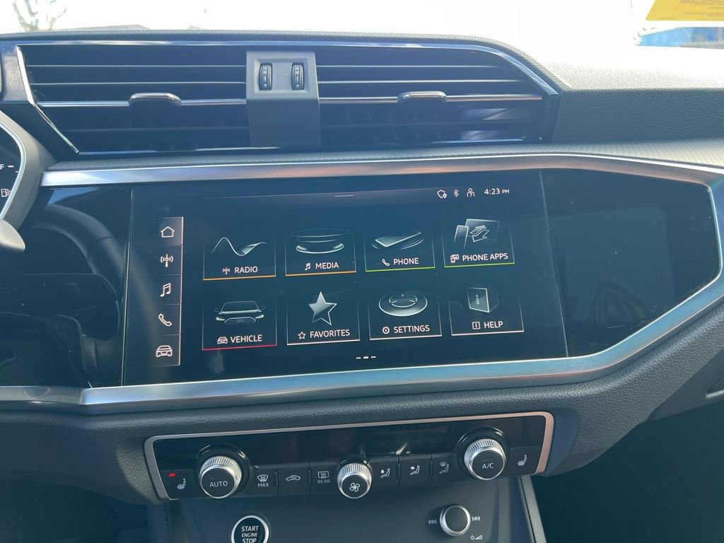 Used 2024 Audi Q3 2.0T Premium Plus w/ Premium Plus Package image 22