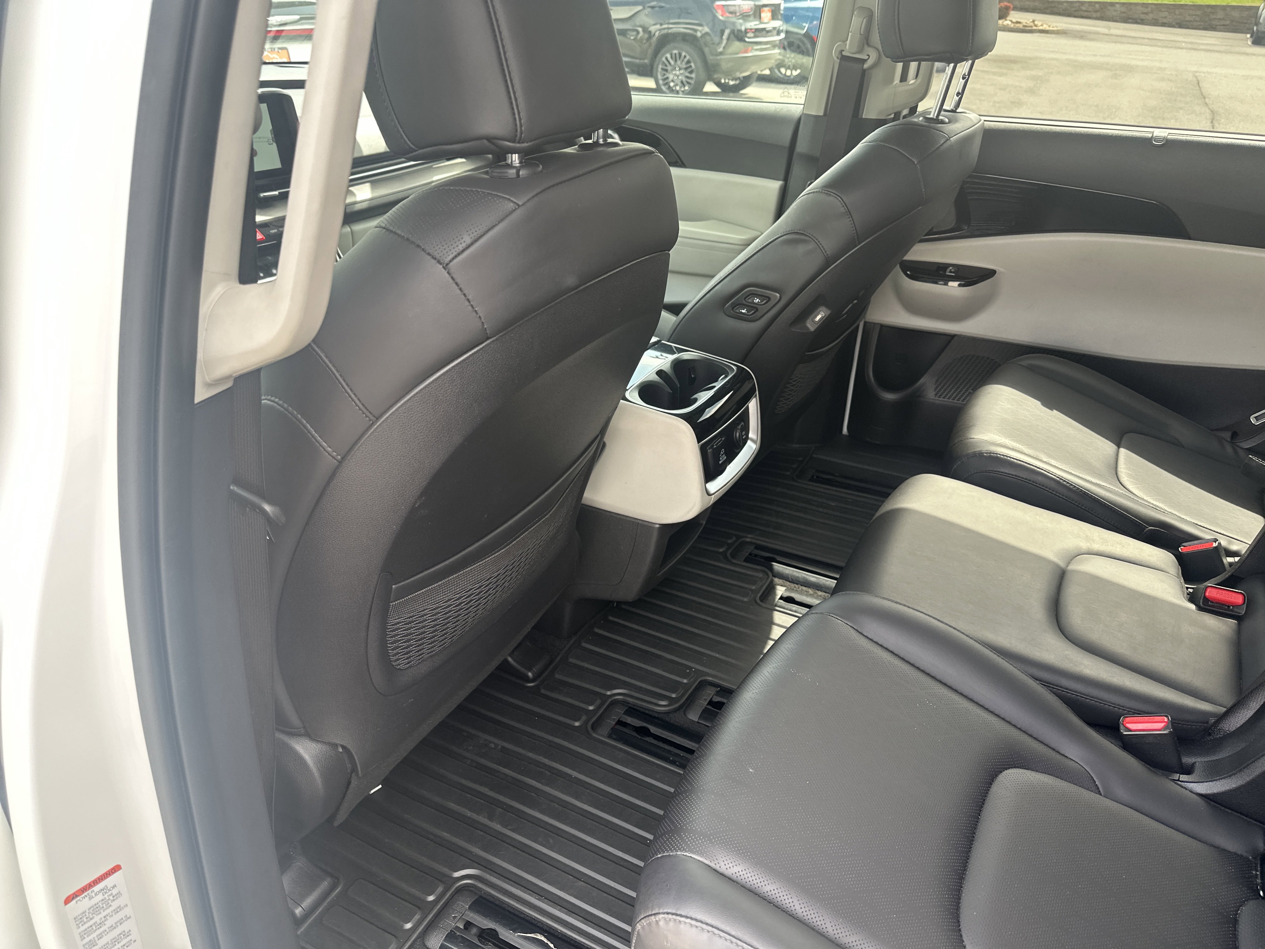 Used 2024 Kia Carnival SX image 18