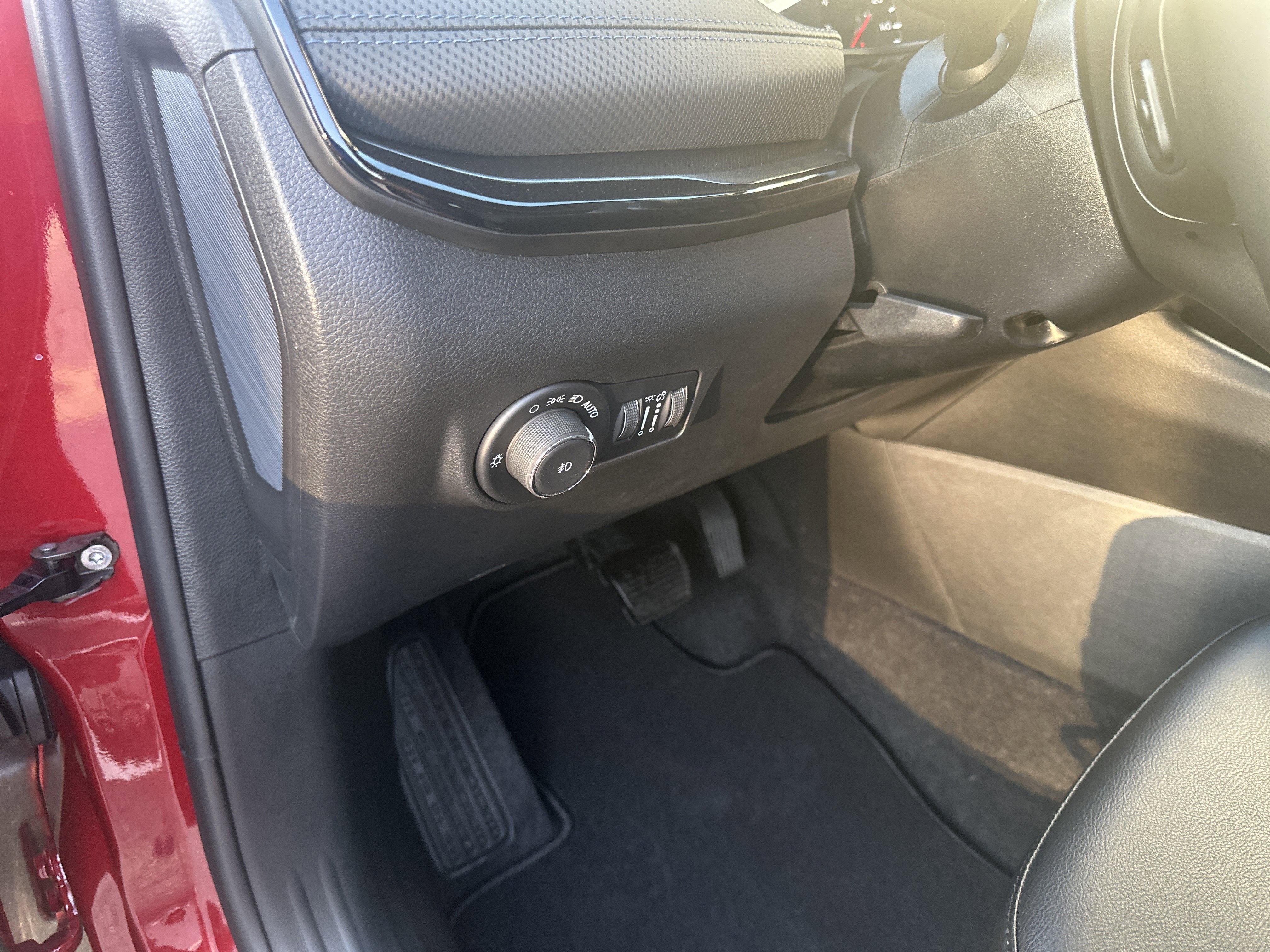 New 2026 Jeep Compass Latitude AWD/4WD image 22