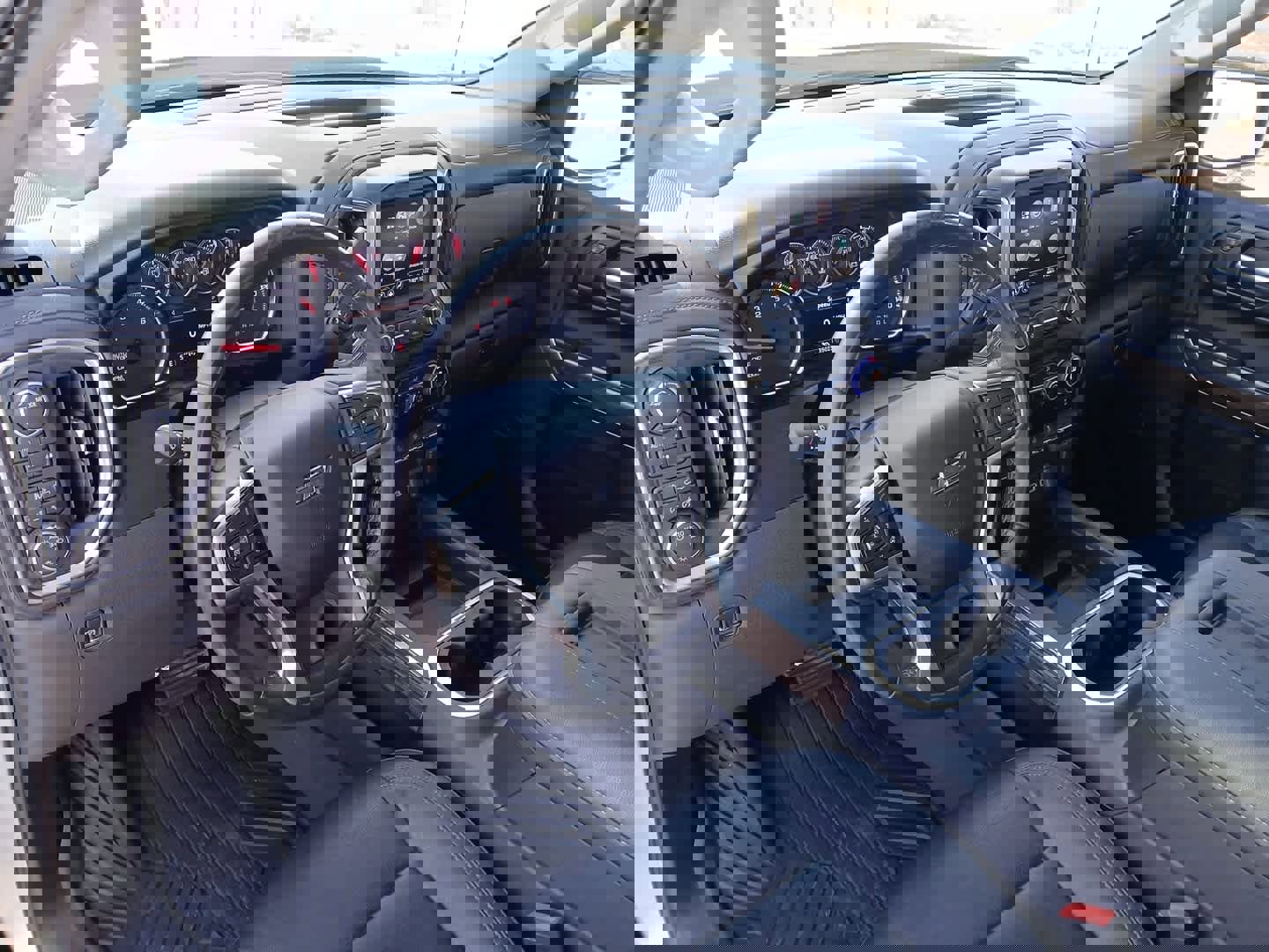 Used 2020 Chevrolet Silverado 1500 RST w/ Texas Edition image 23