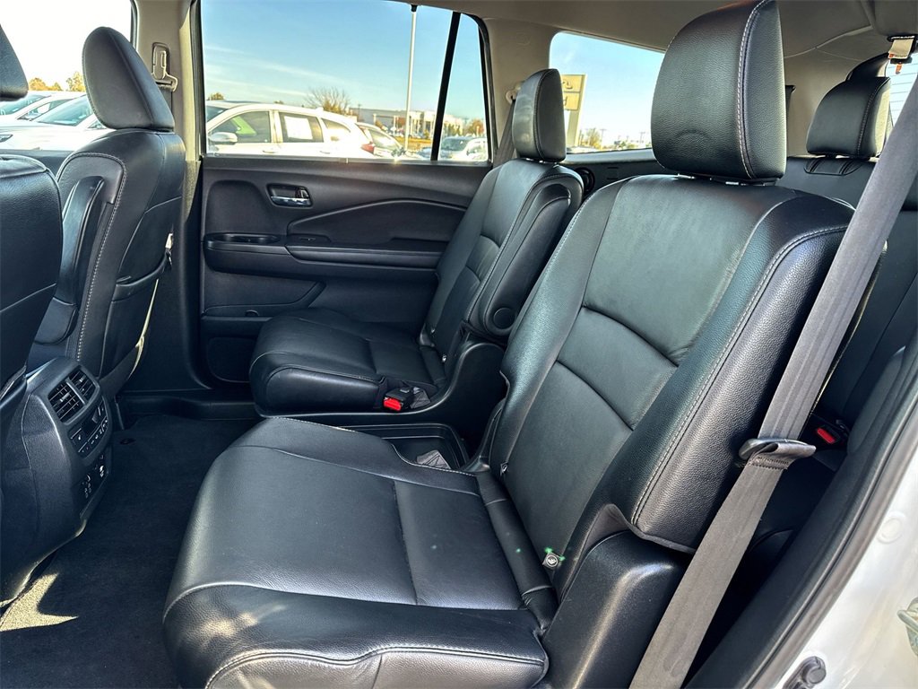 Used 2021 Honda Pilot Touring image 23