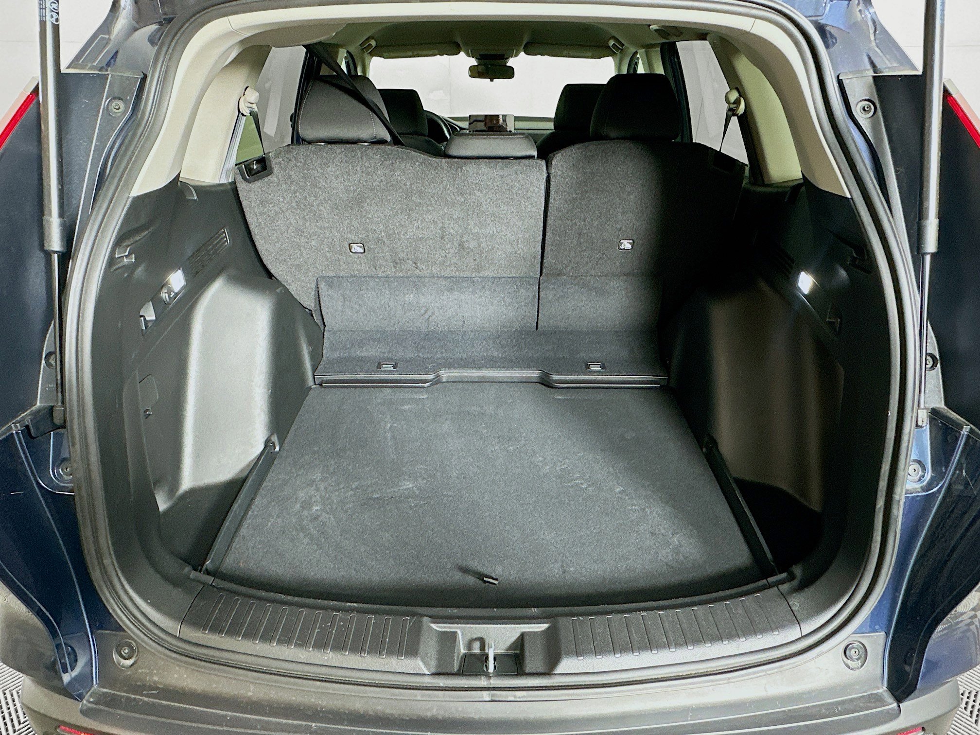 Used 2025 Honda CR-V LX image 25