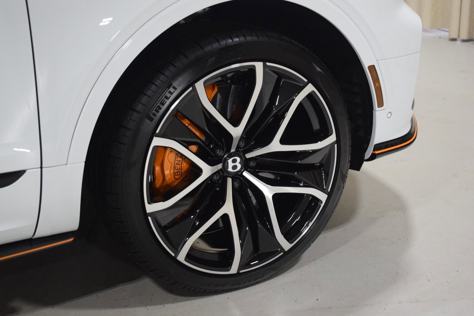 New 2026 Bentley Bentayga Speed AWD/4WD image 7