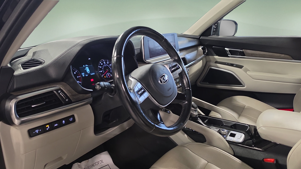 Used 2021 Kia Telluride EX w/ EX Premium Package AWD/4WD image 14
