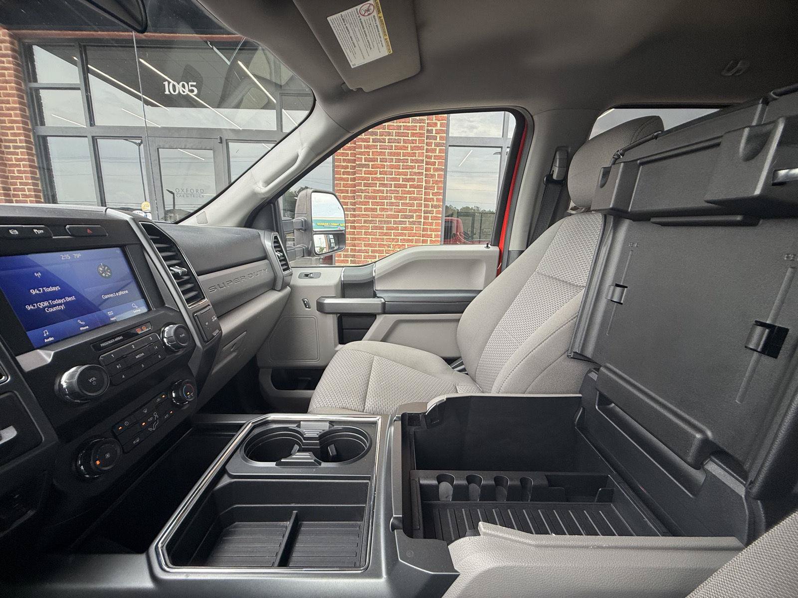 Used 2021 Ford F350 XLT w/ XLT Value Package RWD image 8