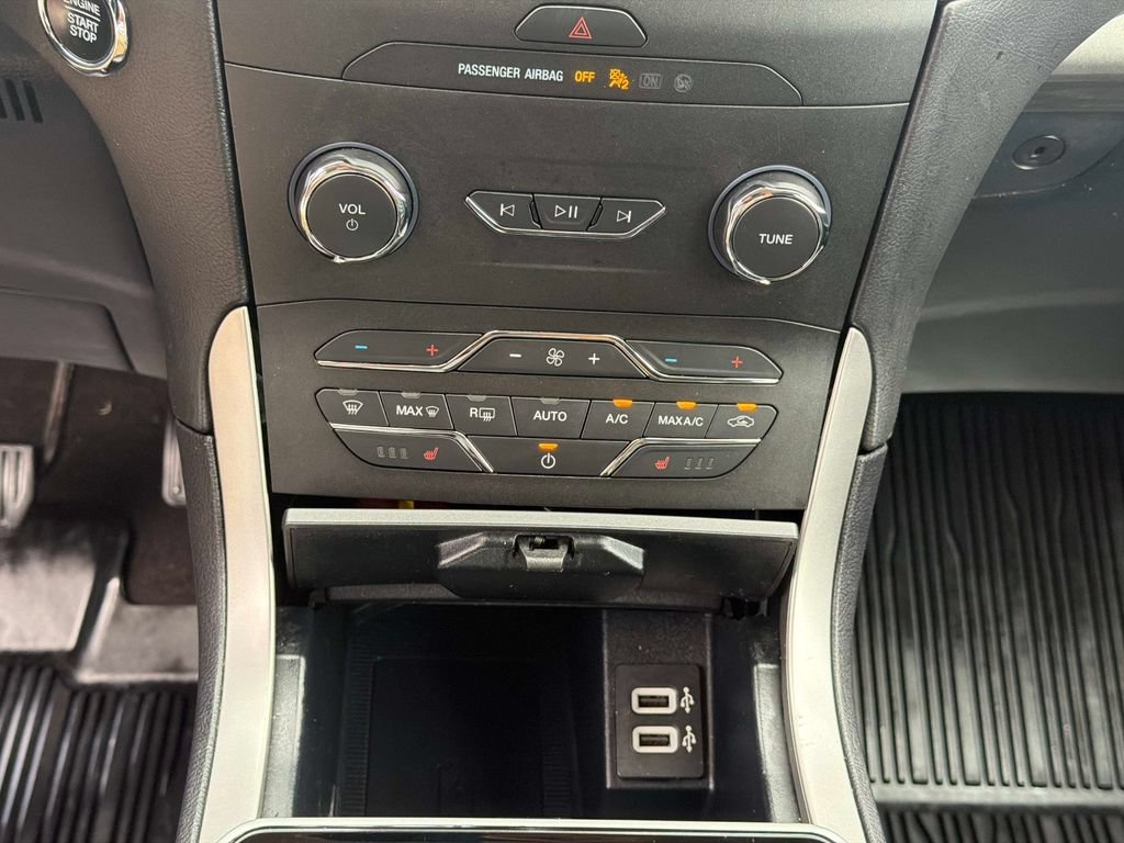 Used 2020 Ford Edge SEL w/ Convenience Package AWD/4WD image 26