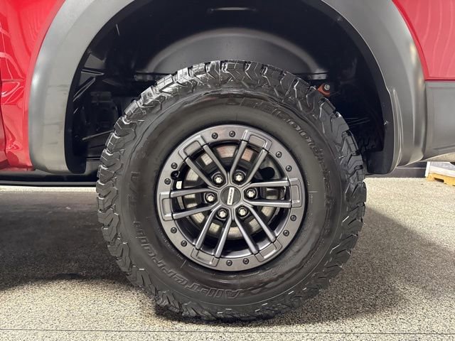 Used 2020 Ford F150 Raptor w/ Equipment Group 802A Luxury image 21