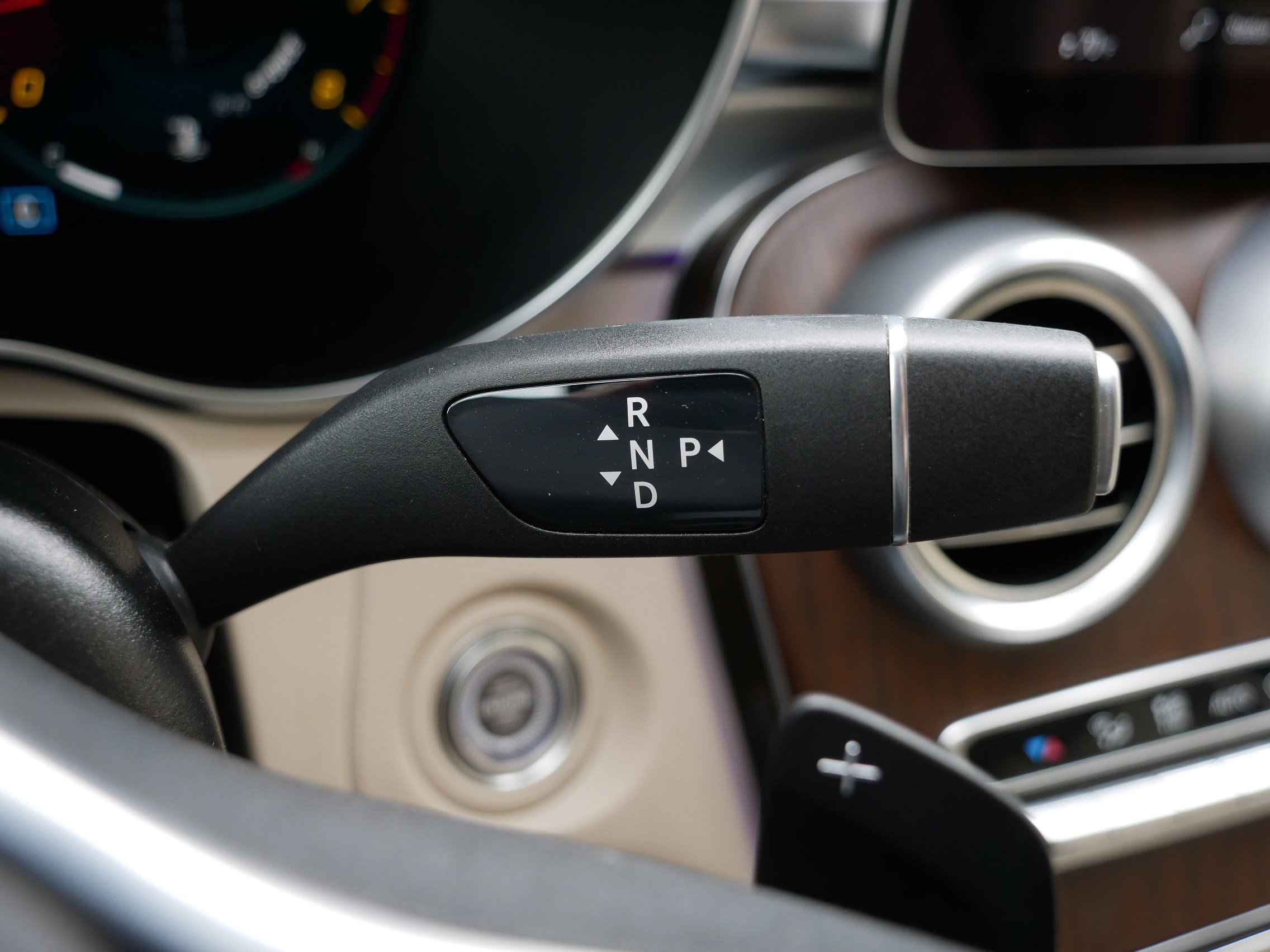 Used 2022 Mercedes-Benz GLC 300 4MATIC image 24