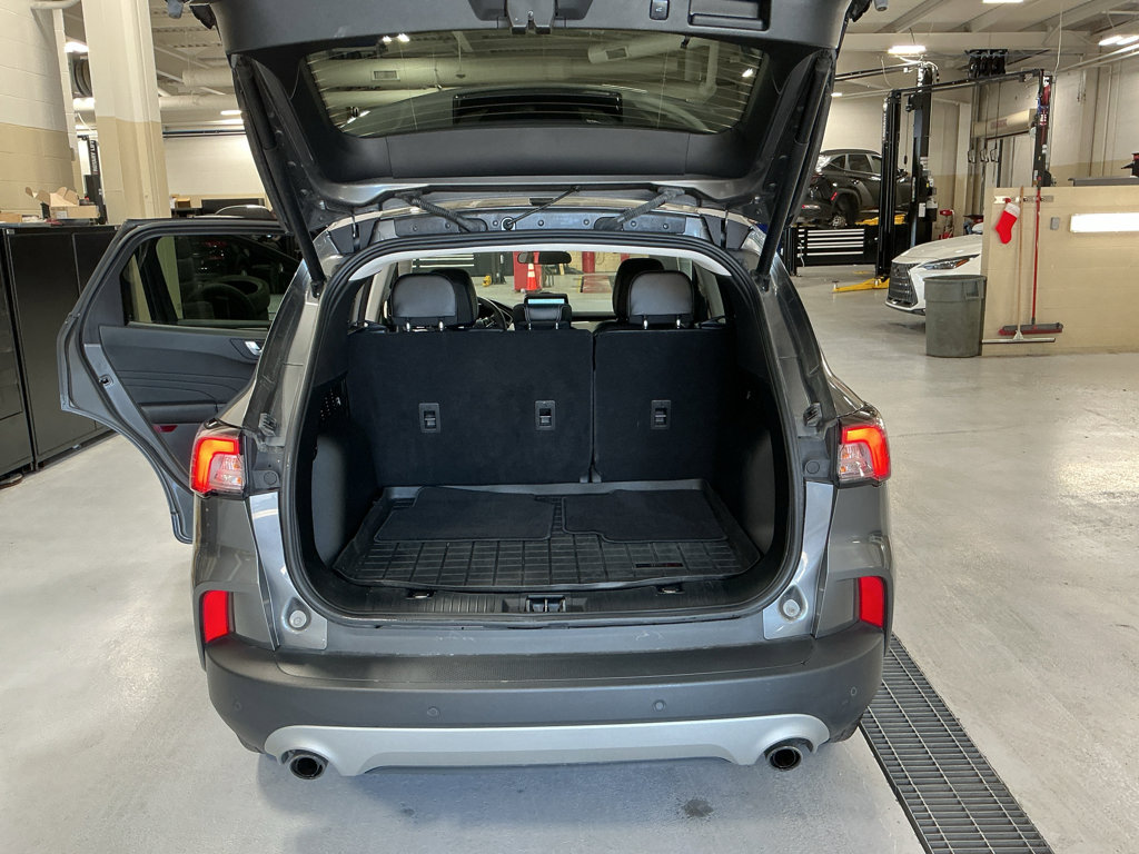 Used 2022 Ford Escape SEL AWD/4WD image 11