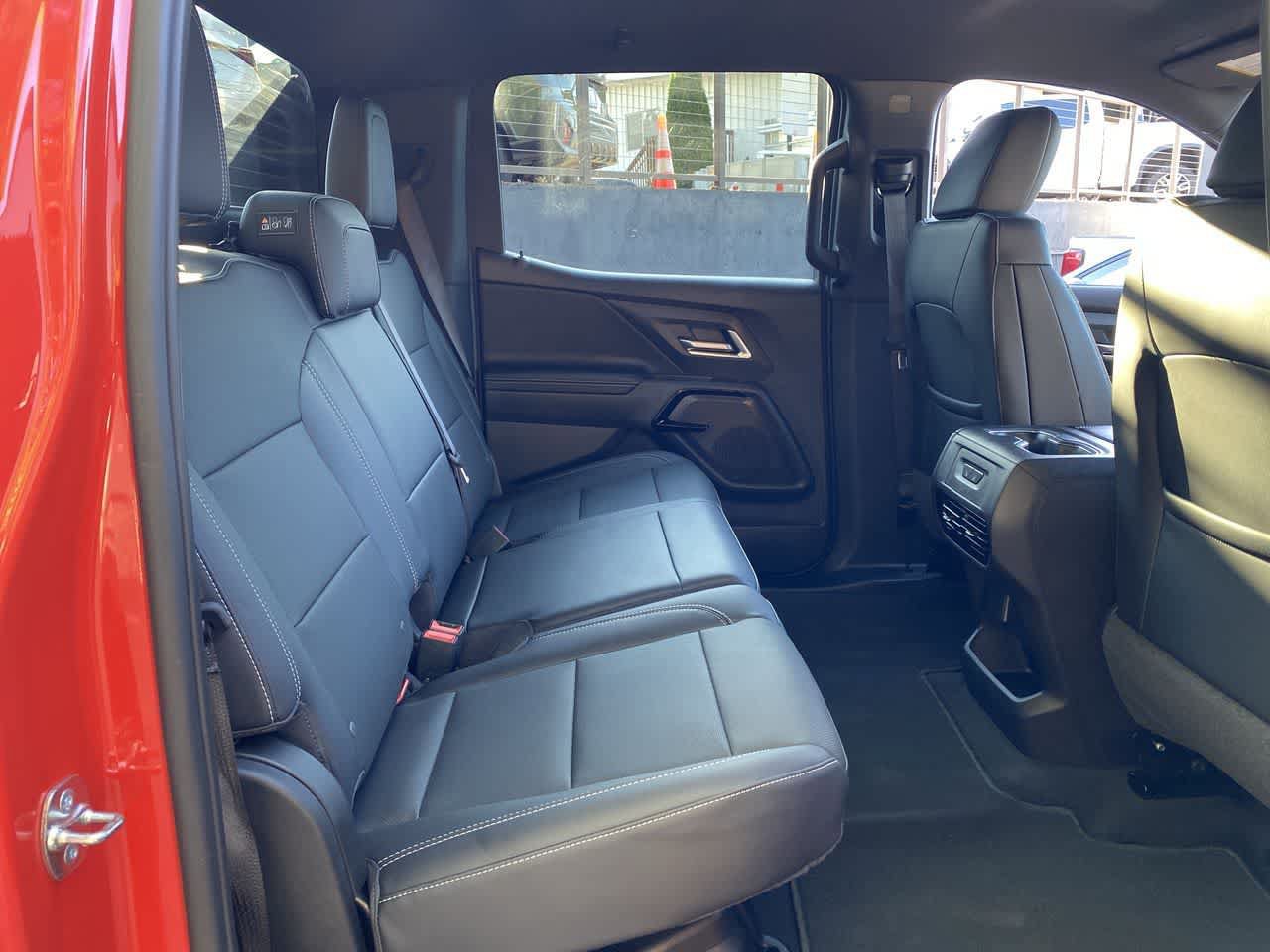 Used 2025 Chevrolet Silverado EV LT AWD/4WD image 17