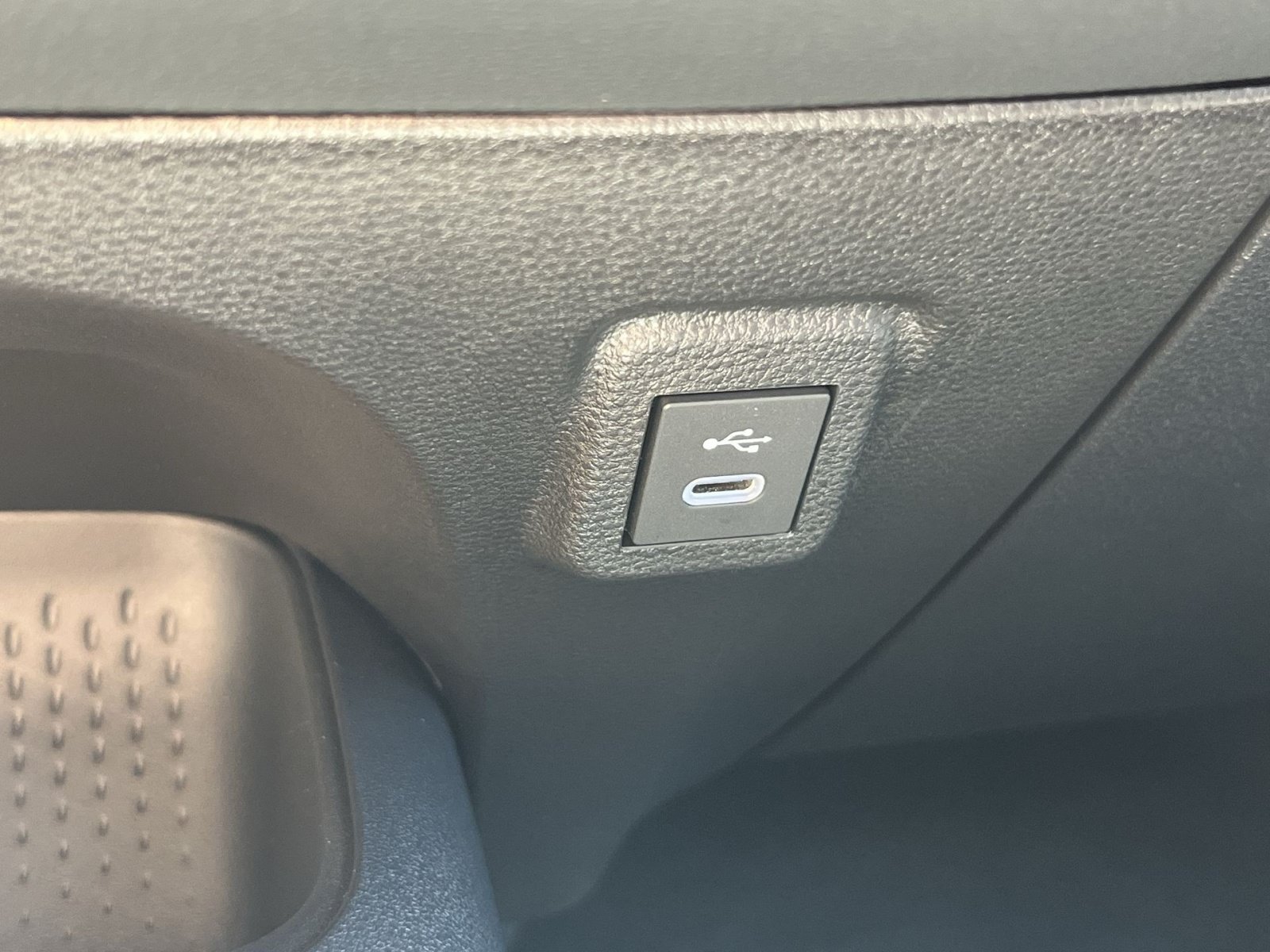 New 2026 Toyota Corolla SE FWD image 27
