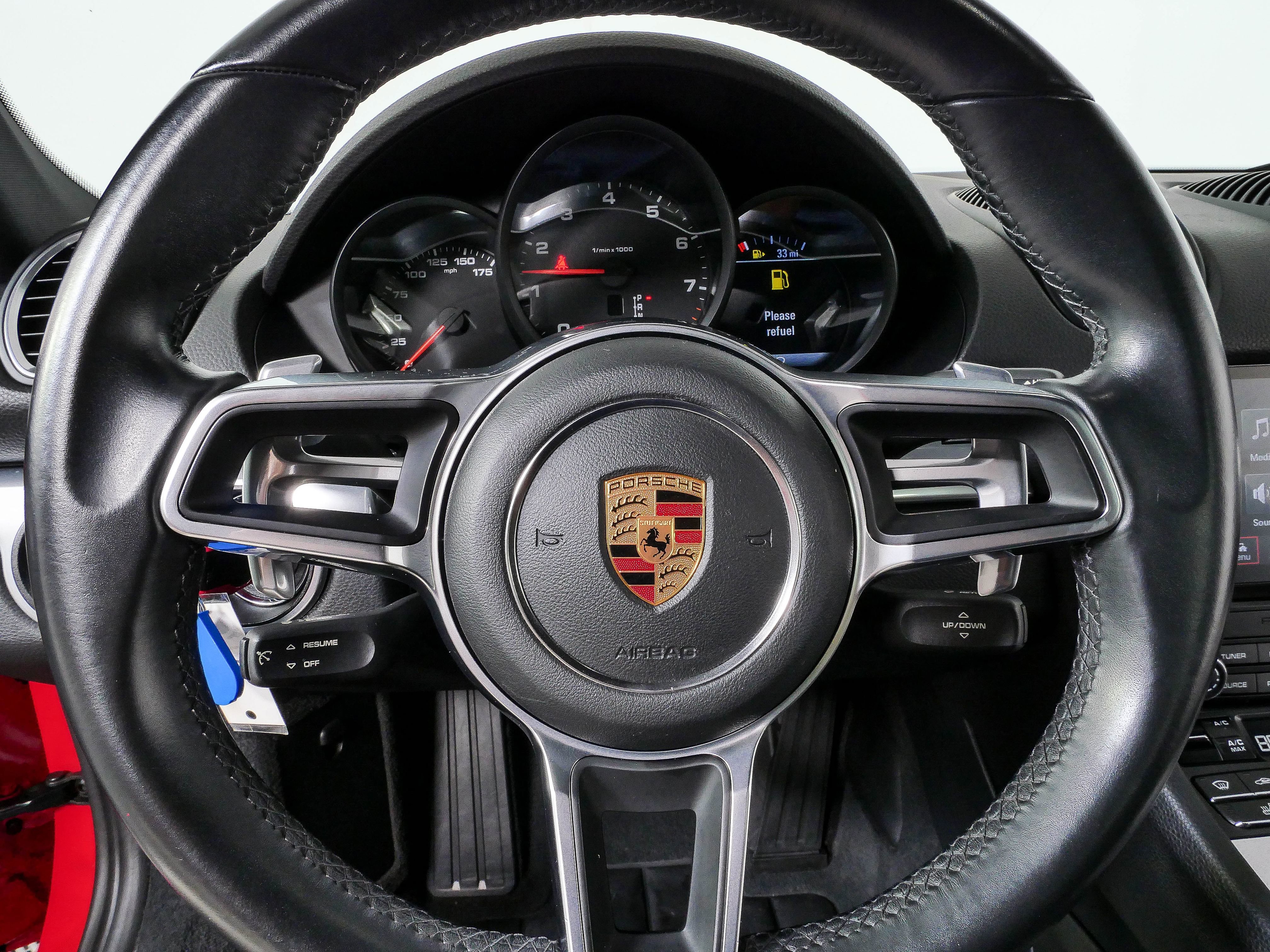 Certified 2018 Porsche 718 Cayman RWD image 9