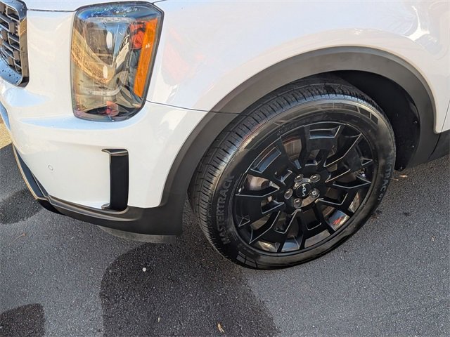 Used 2022 Kia Telluride SX w/ Nightfall Edition Package image 9
