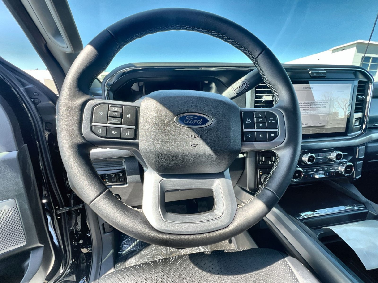 New 2026 Ford F250 Lariat w/ FX4 Off-Road Package AWD/4WD image 44