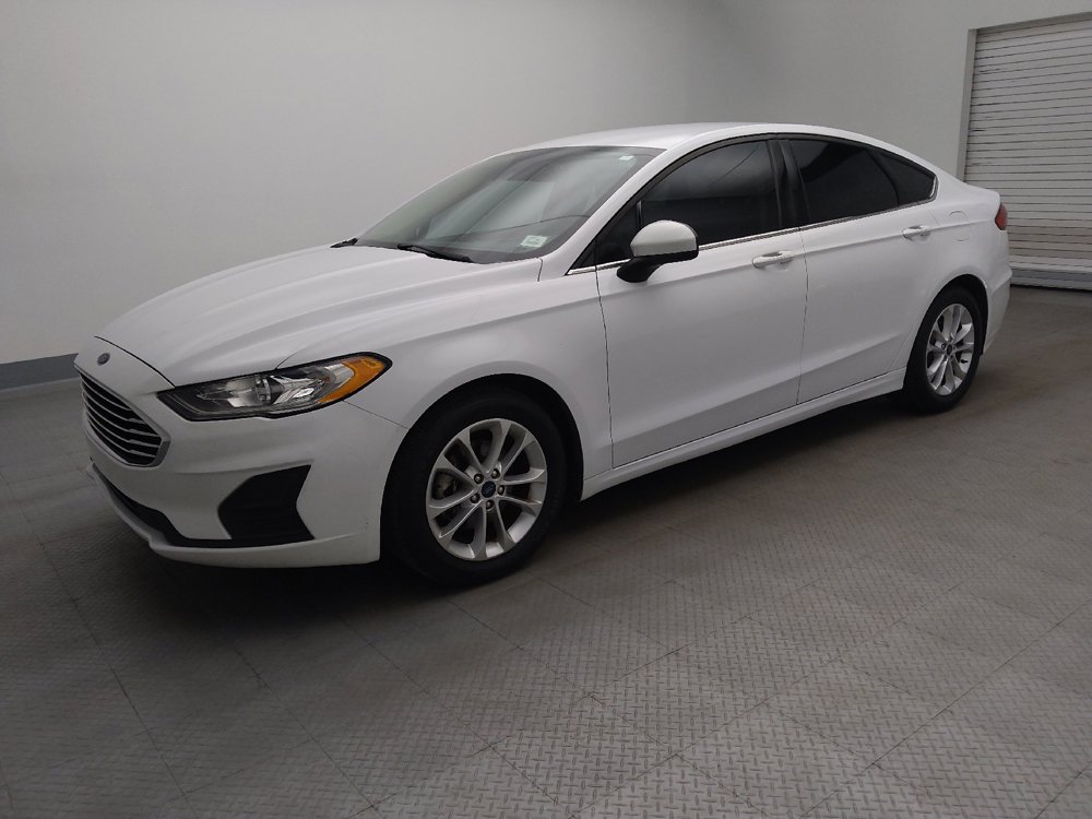 Used 2019 Ford Fusion SE FWD image 2