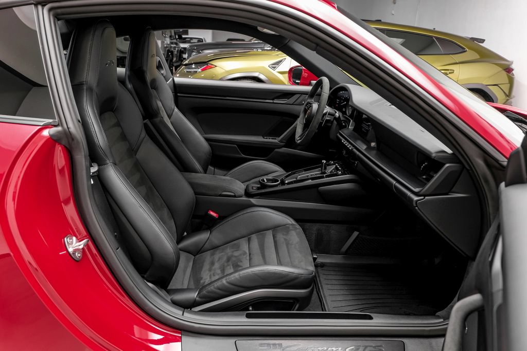 Used 2024 Porsche 911 Carrera GTS w/ Premium Package RWD image 30