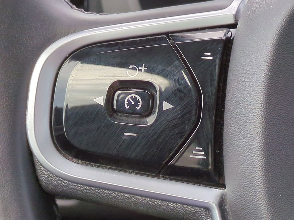 Used 2020 Volvo XC60 T5 Inscription w/ Protection Package Premier image 26