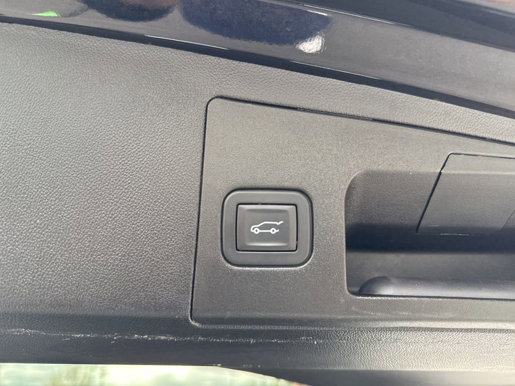 Used 2025 Cadillac XT5 Premium Luxury image 43