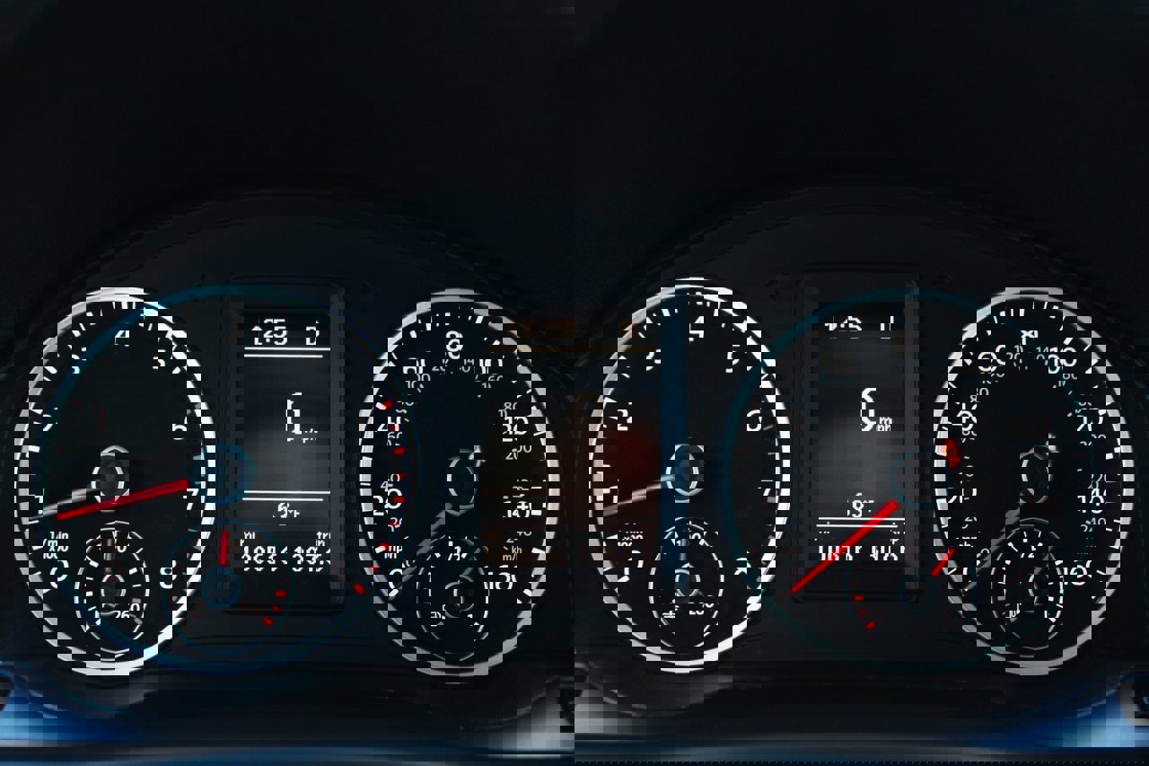 Used 2017 Volkswagen Tiguan S image 13