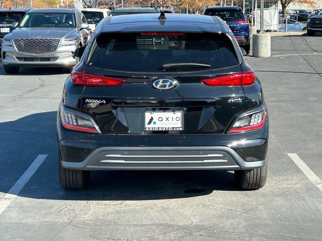 Used 2022 Hyundai Kona Limited w/ Cargo Package FWD image 5