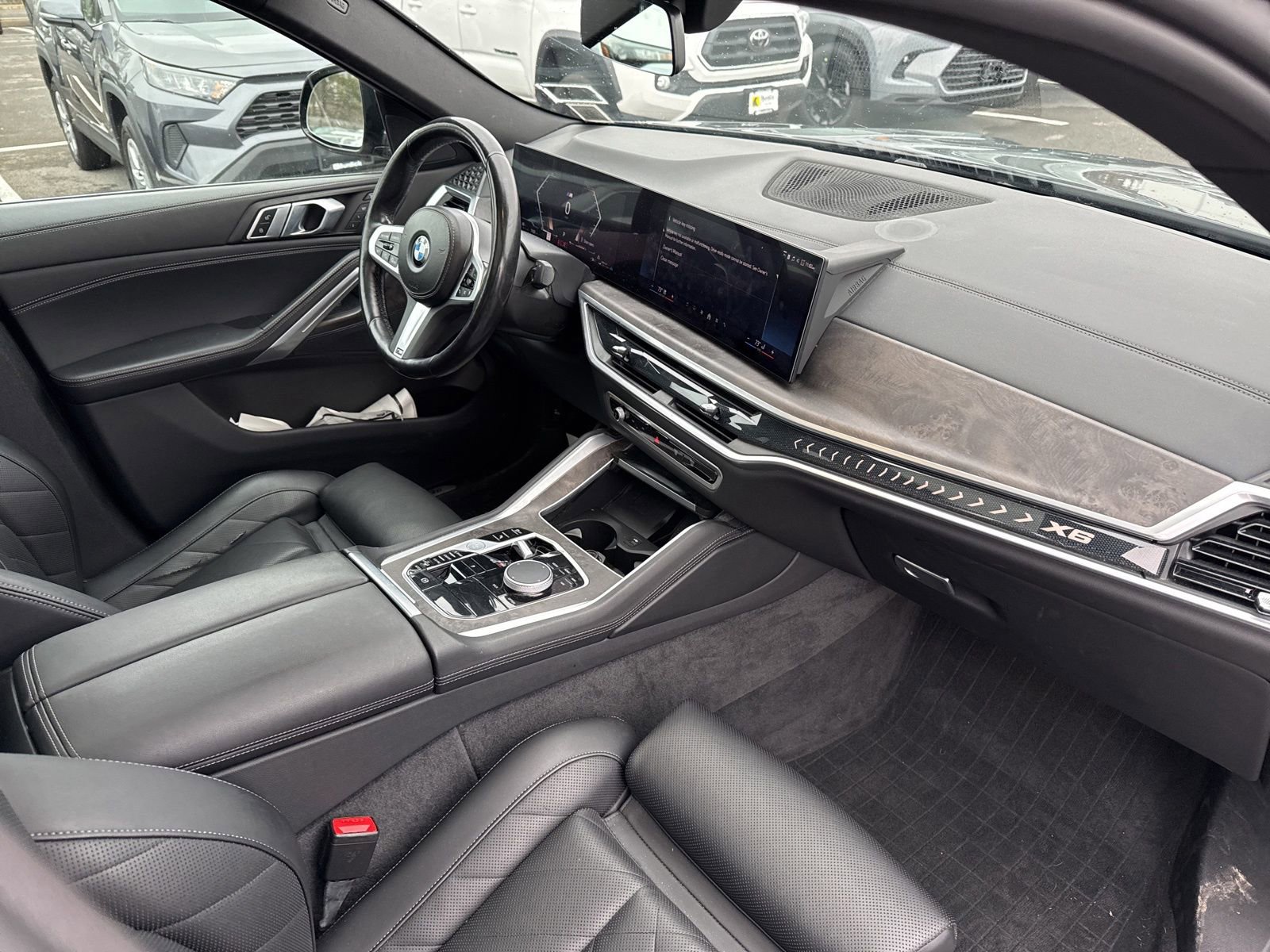 Certified 2024 BMW X6 xDrive40i w/ M Sport Professional Package image 15