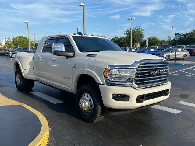 Used 2023 RAM 3500 Limited image 2