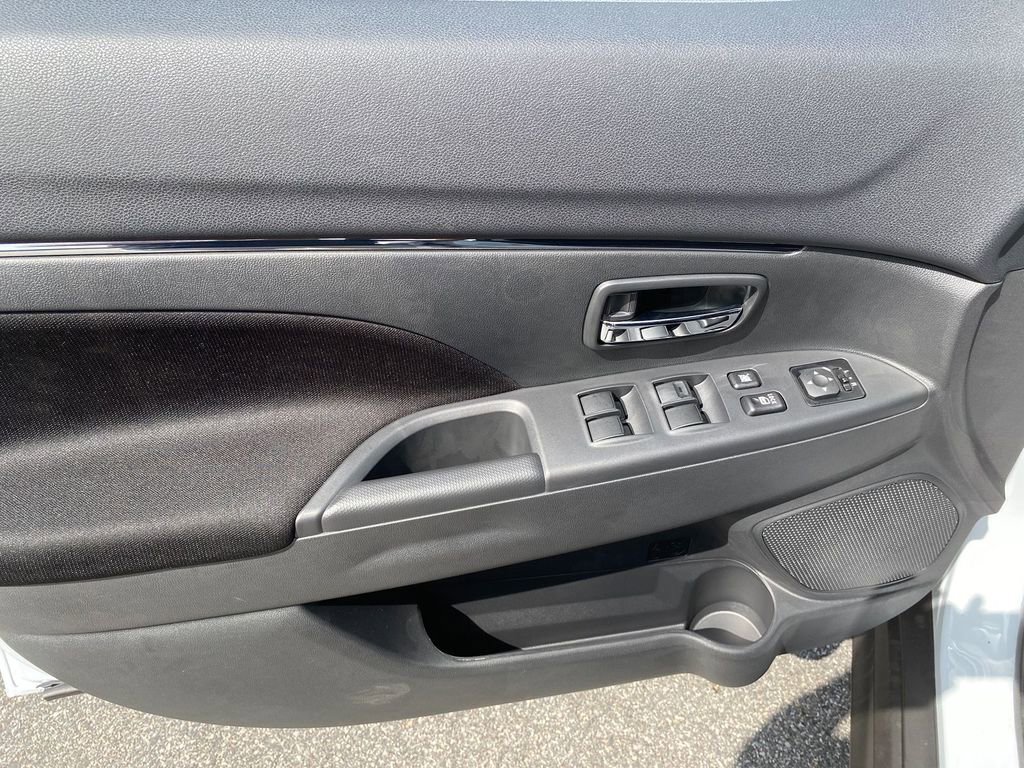 New 2025 Mitsubishi Outlander Sport ES image 11