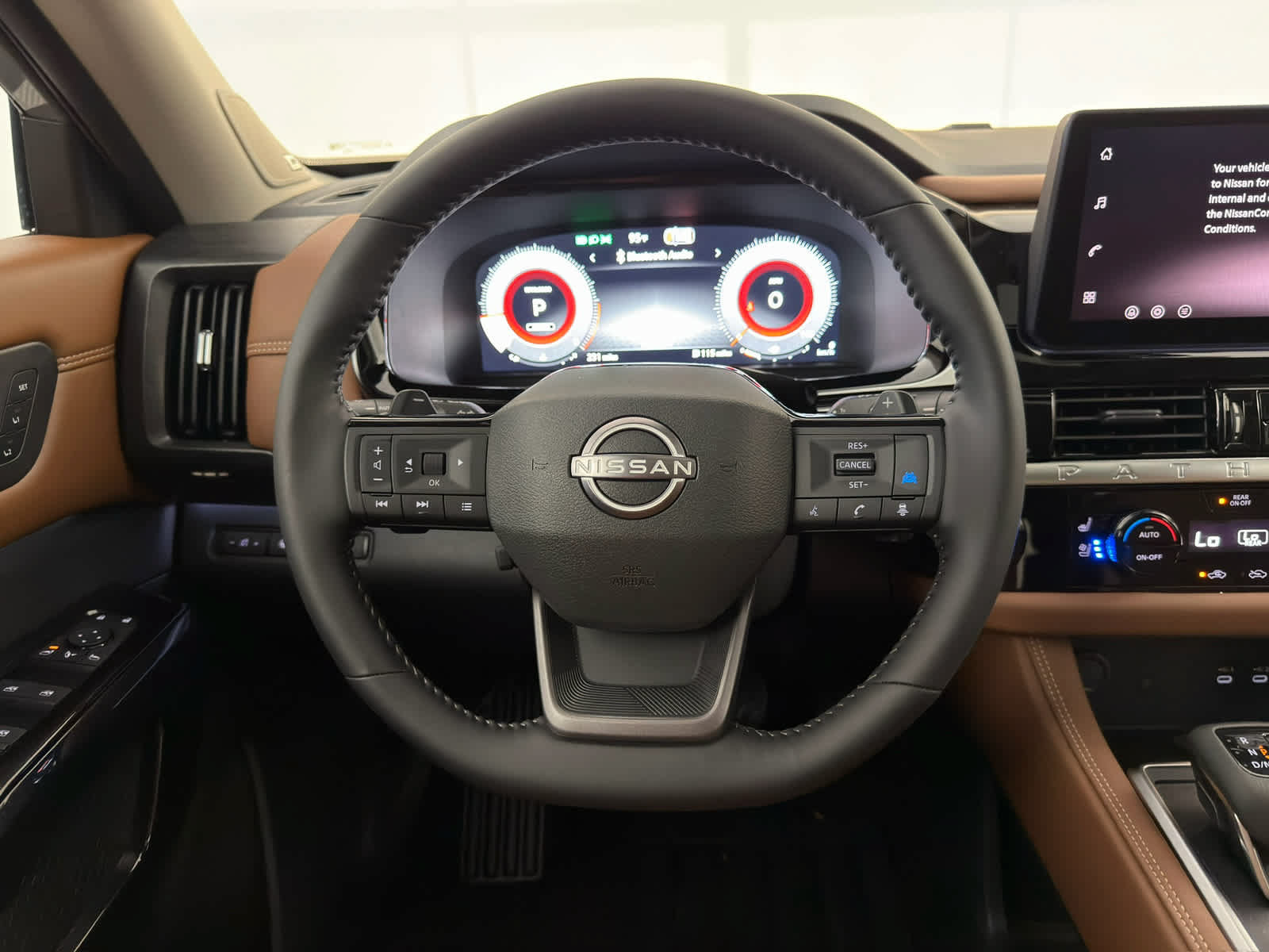 New 2026 Nissan Pathfinder Platinum AWD/4WD image 18