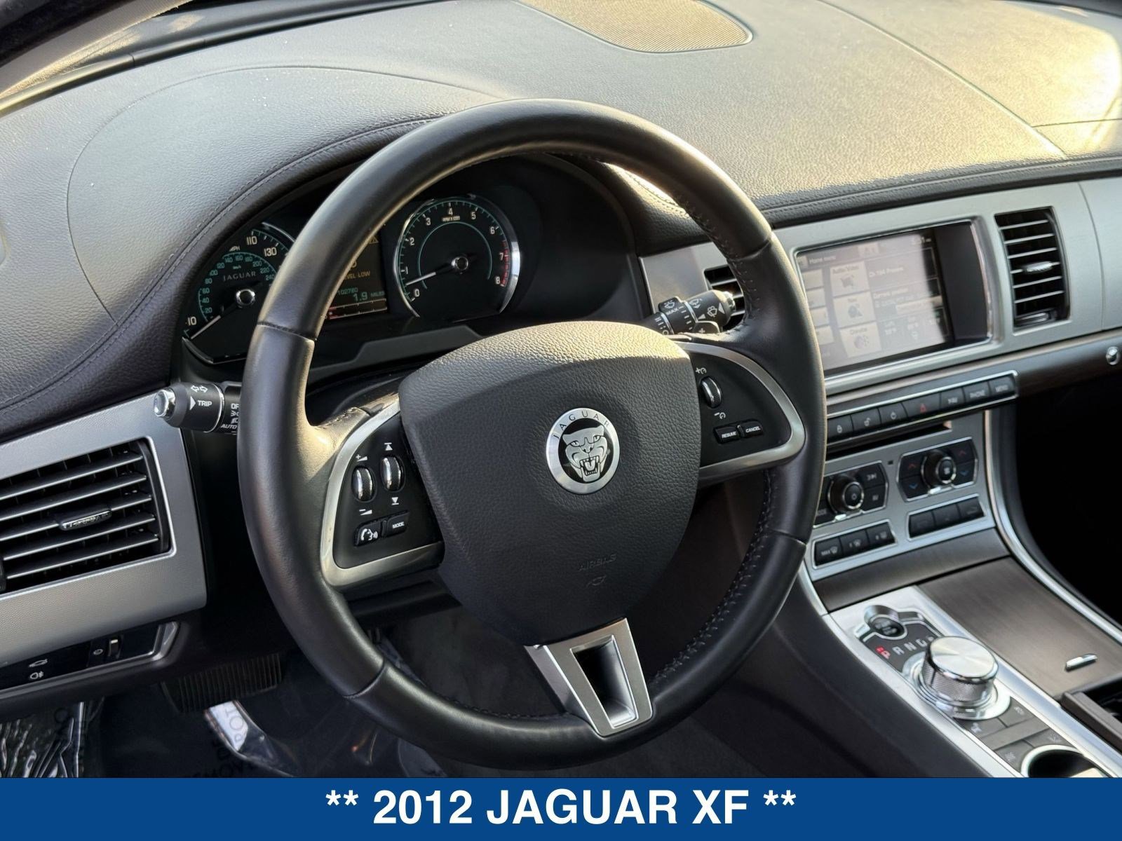 Used 2012 Jaguar XF image 19