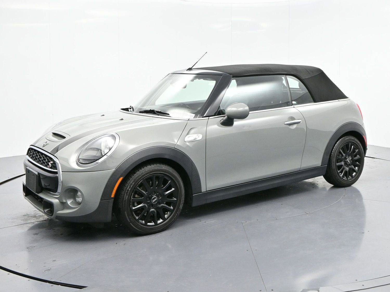 Used 2019 MINI Cooper S image 3