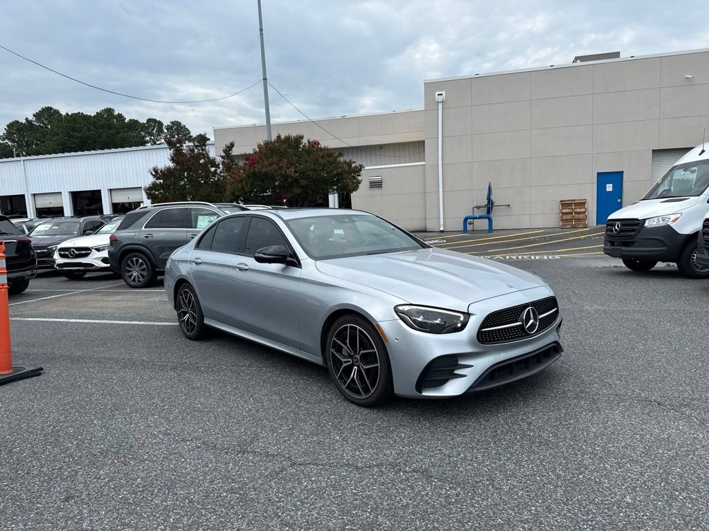 Used 2022 Mercedes-Benz E 350 Sedan w/ AMG Line Exterior image 3
