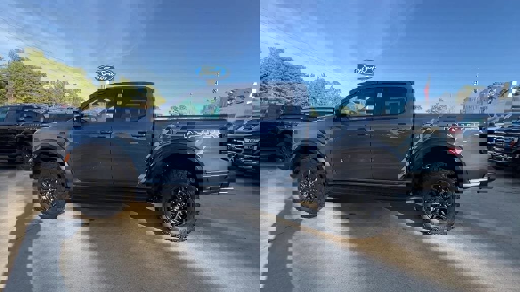 New 2025 Ford Ranger Raptor image 3