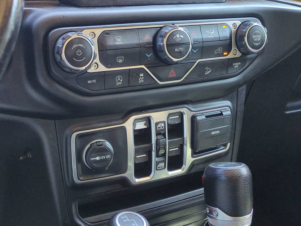 Used 2020 Jeep Wrangler Unlimited Sport AWD/4WD image 19