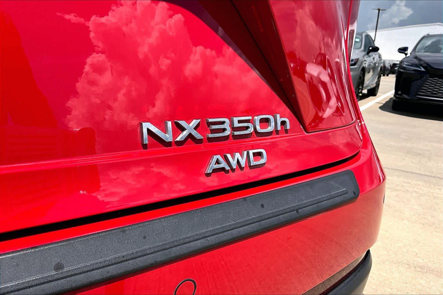 Used 2024 Lexus NX 350h AWD w/ Vision Package image 10