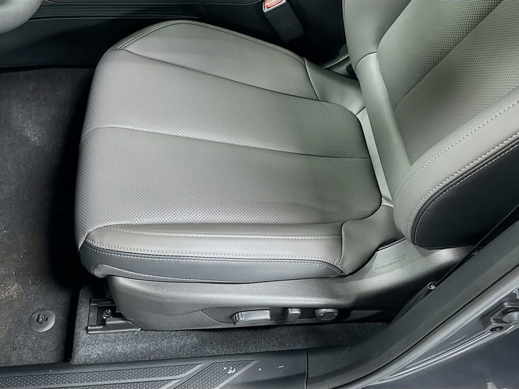 New 2026 Subaru Outback Limited AWD/4WD image 18