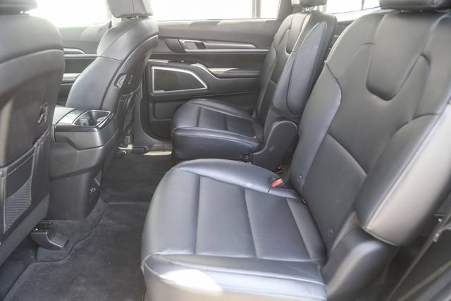 Used 2023 Kia Telluride S w/ S Sunroof Package FWD image 19