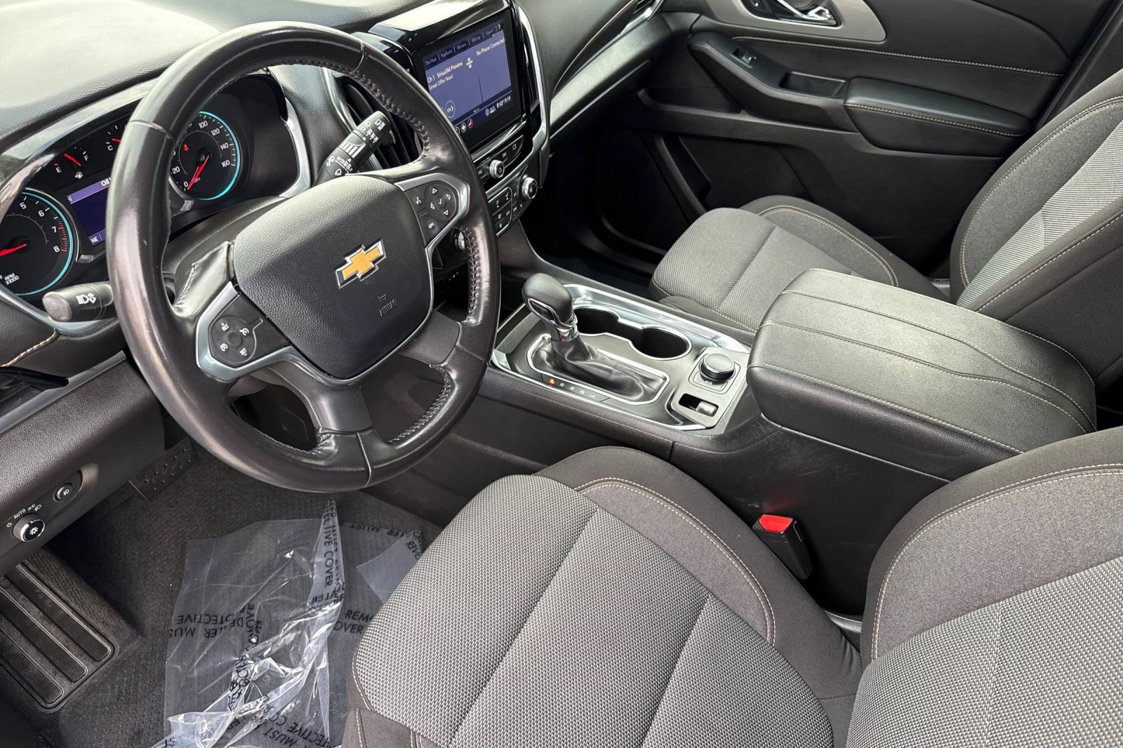 Used 2021 Chevrolet Traverse LT image 4