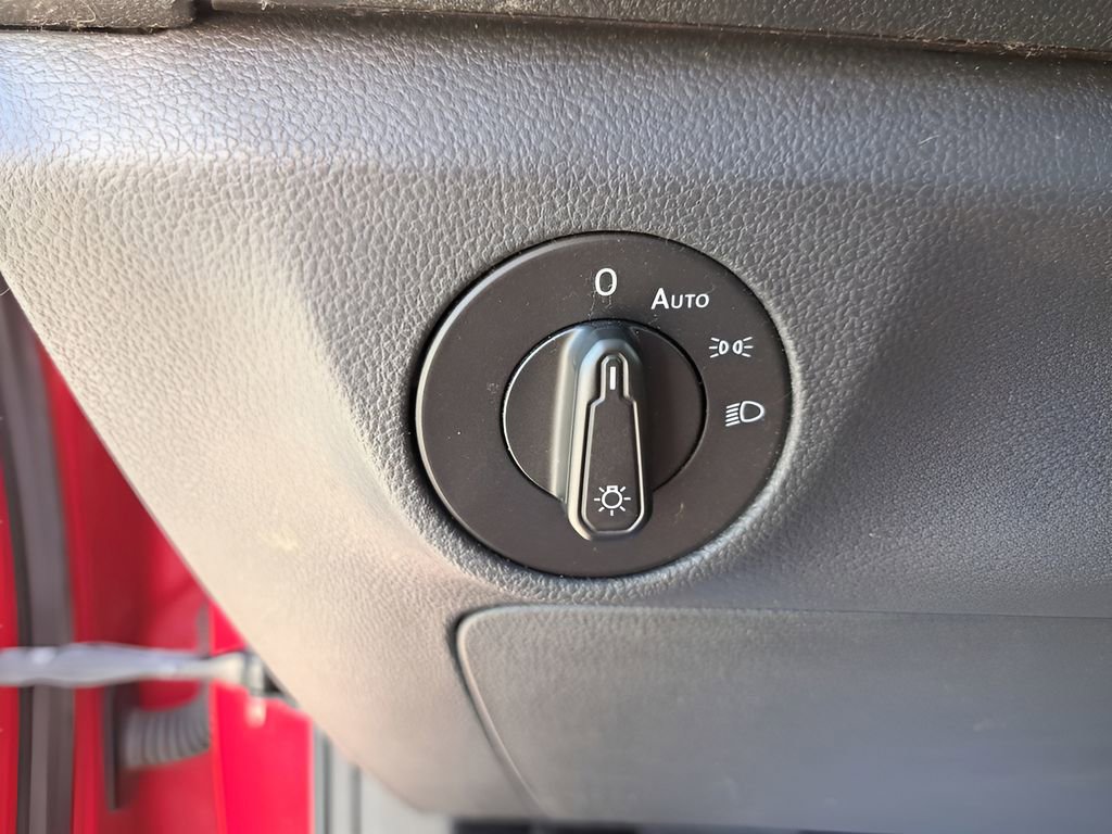 Used 2020 Volkswagen Jetta S image 24