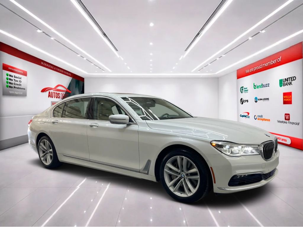 Used 2016 BMW 750i xDrive image 2